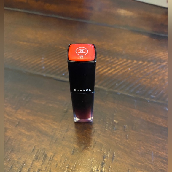 Chanel Rouge Allure Laque Ultra Wear Shine Liquid Lip Colour 71 Mythe - Picture 2 of 3